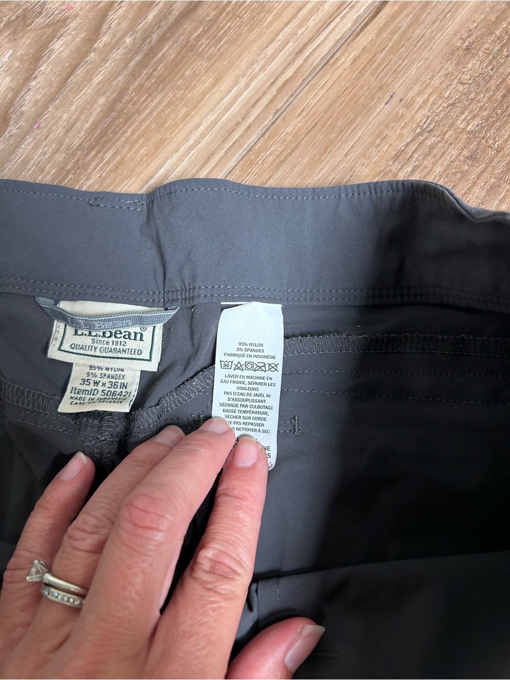 LL Bean men’s crests water resistant hiking pants size 35x34 HEMMED nylon - Picture 4 of 8